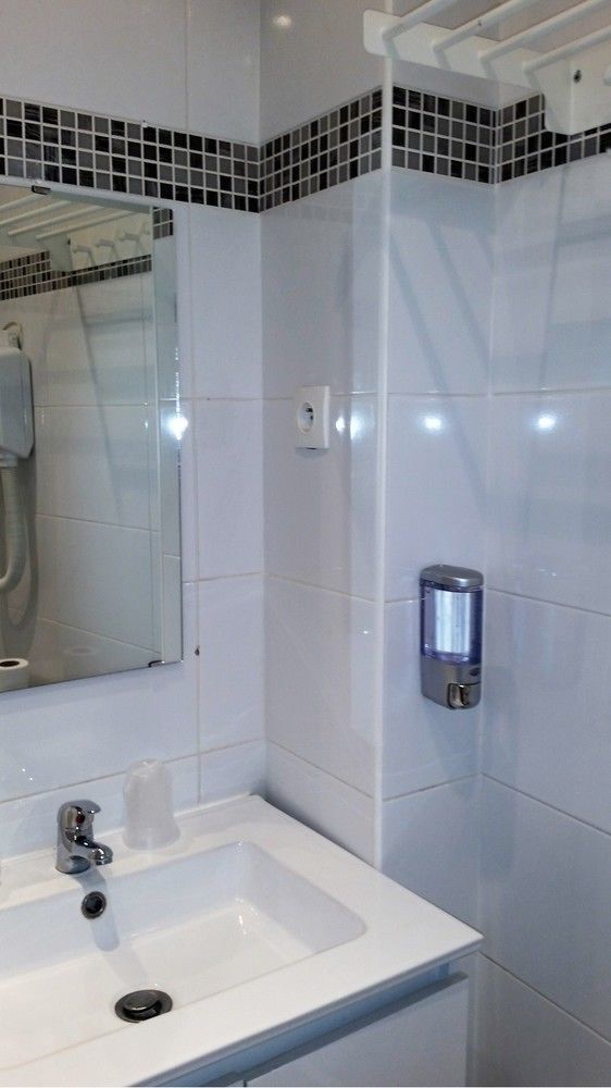 Hotel La Perle Montparnasse Paris Dış mekan fotoğraf